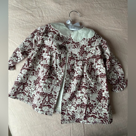 Elegant Floral Kids Dress with White Collar - Picture 2 of 5